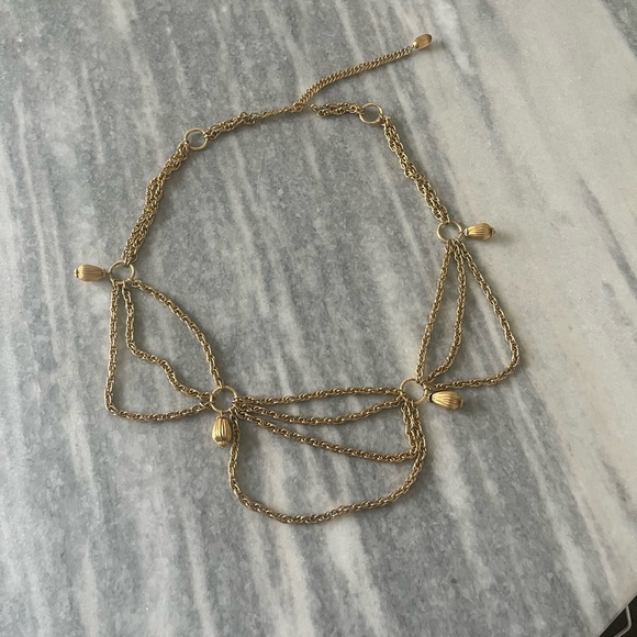 COPY - Best 1960s gold toned chain belt mod substantial perfect for holidays - Picture 4 of 17